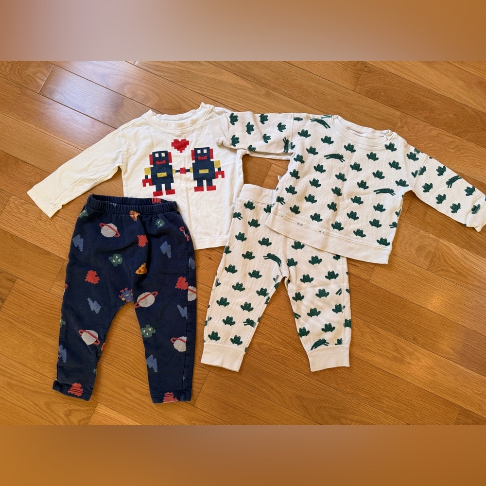 Hanna Andersson Kids Robot and Frog Set Bundle